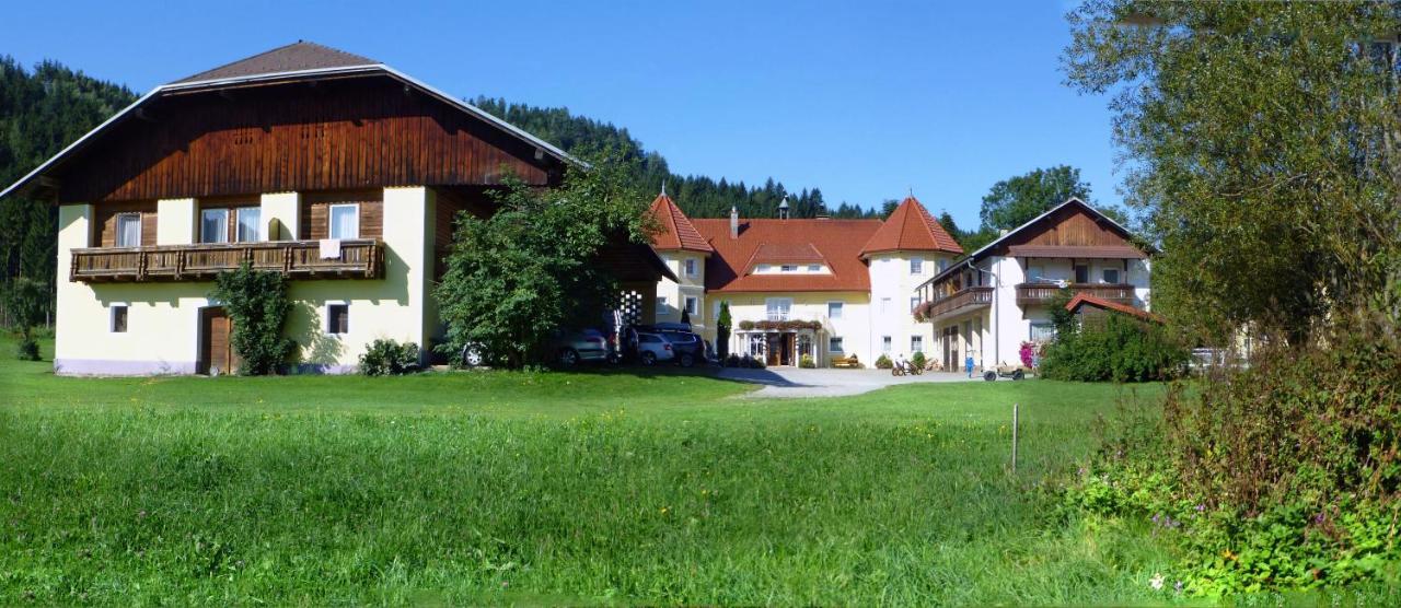 Hotel Ferien am Talhof Sankt Urban Exterior foto